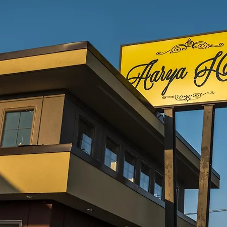 Aarya Hotel By Niagara Fashion Outlets-2
